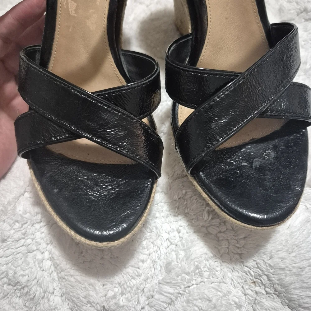 UGG Black Espadrille Wedges-patent Leather ...SIZE:8.5
